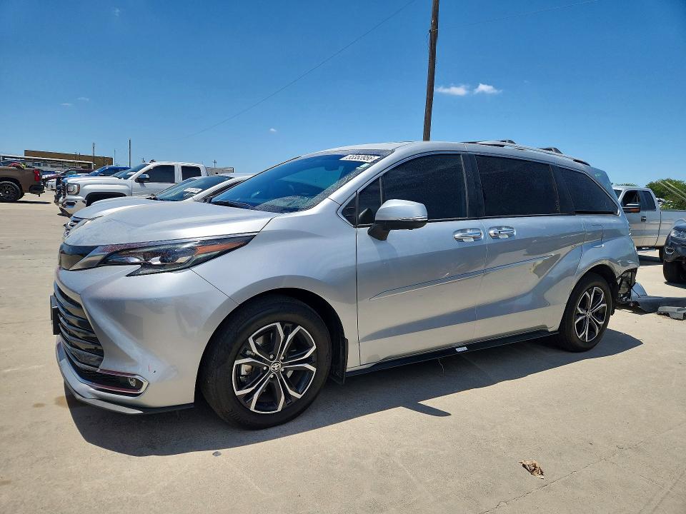 2025 Toyota Sienna VIN 5TDESKFC0SS199631 COPART salvage auction — REAR END, TX - SALVAGE VEHICLE TITLE, sold $2,250 on 2026-07-30 (photo 1)