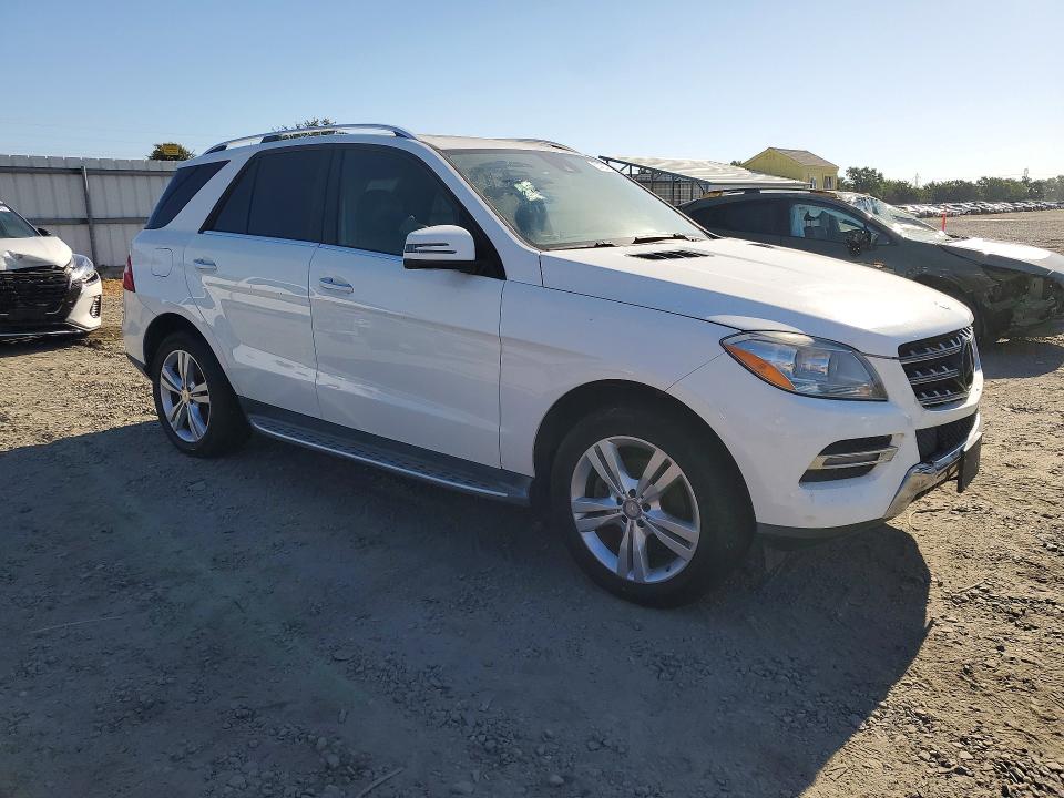 2014 Mercedes-benz VIN 4JGDA5JB0EA426621 COPART salvage auction — MECHANICAL, Ca - Dis/Dlr/Exp Only Clean Title, sold $3,050 on 2026-08-04 (photo 4)