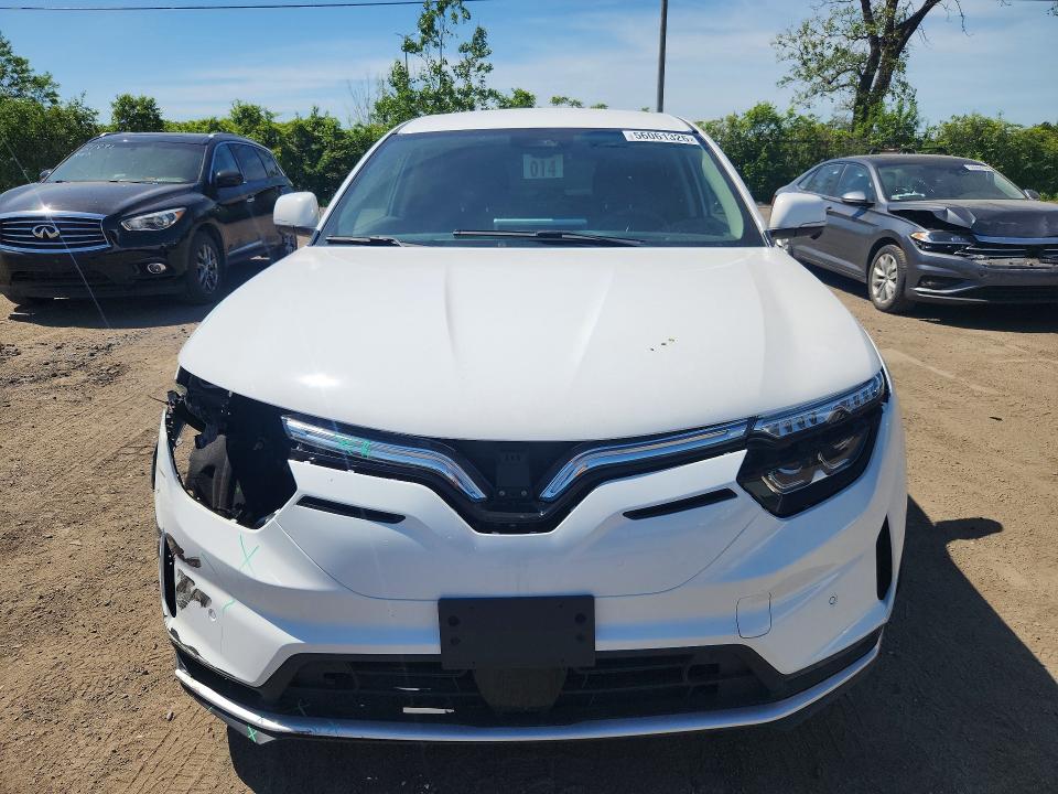 2024 Vinfast Vf8+ VIN RLLV1AEB5RH005671 COPART salvage auction — FRONT END, QC - GRAVEMENT ACCIDENTE, sold $3,800 on 2026-07-07 (photo 5)