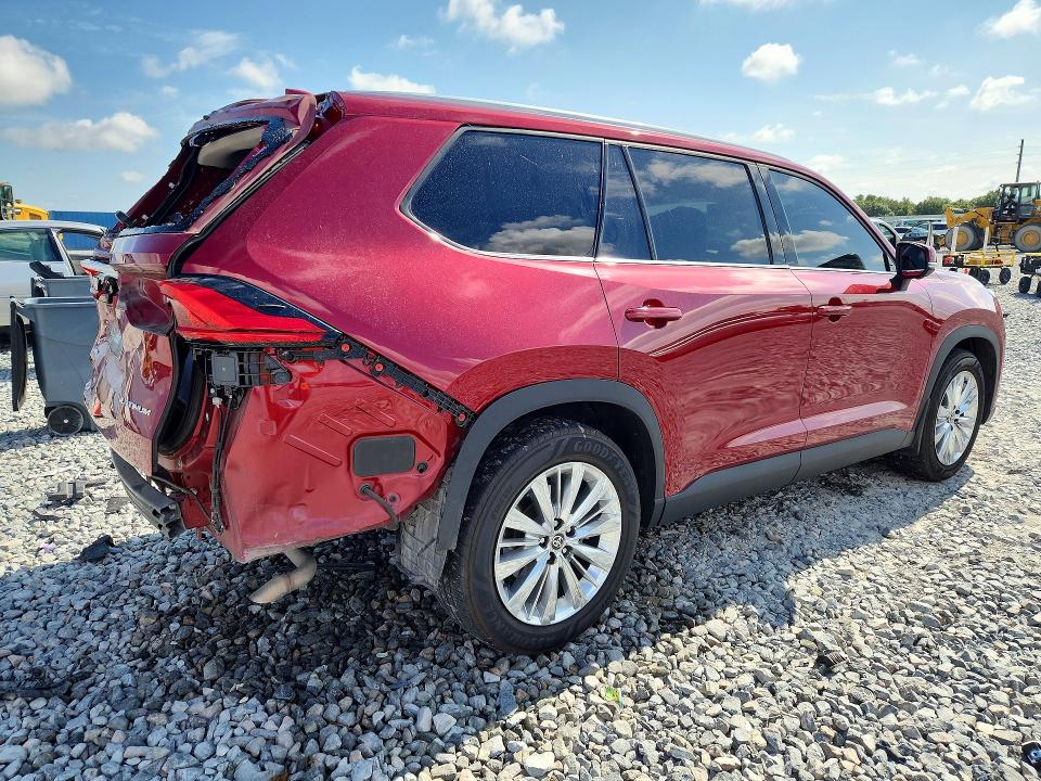 2024 Toyota Highlander VIN 5TDAAAB51RS035477 COPART salvage auction — REAR END, Fl - Certificate Of Destruction, sold $400 on 2026-07-28 (photo 3)