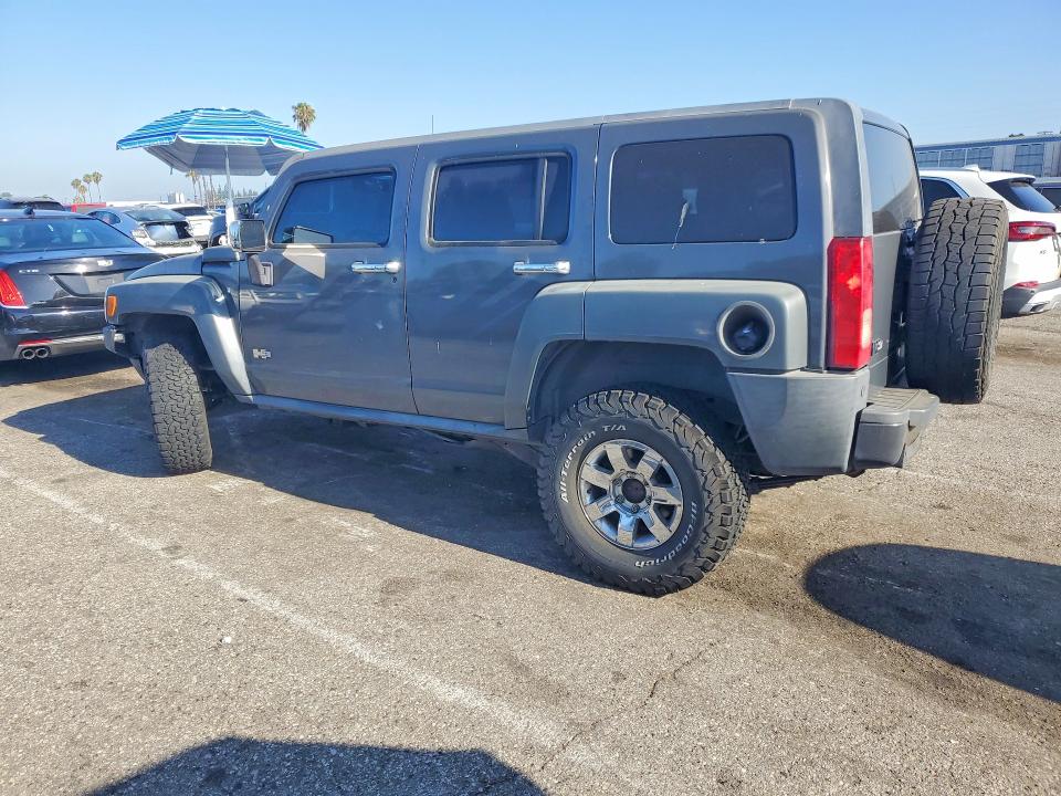 2008 Hummer H3 VIN 5GTEN13E888151081 COPART salvage auction — MINOR DENT/SCRATCHES, Ca - Dis/Dlr/Exp Only Clean Title, sold $725 on 2026-07-10 (photo 2)