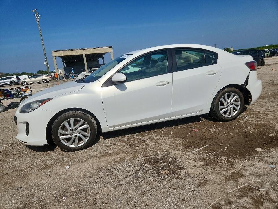 2012 Mazda 3 VIN JM1BL1W82C1692456 COPART salvage auction — REAR END, Fl - Cert Of Title Slvg Rebuildable, sold $1,100 on 2026-07-16 (photo 1)