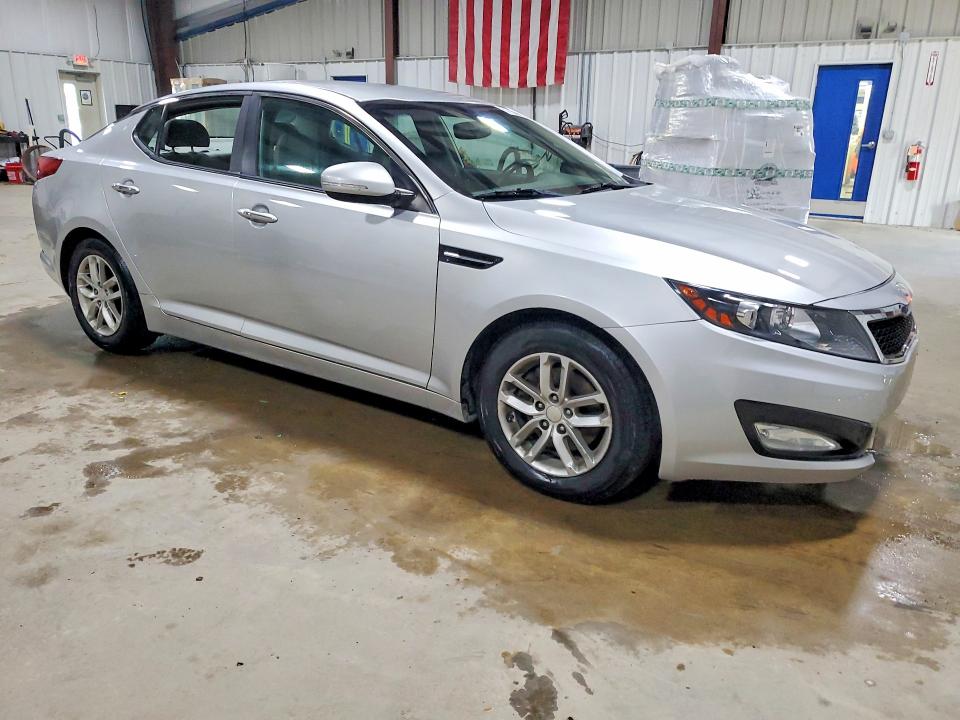 2013 Kia Optima VIN KNAGM4A73D5400663 COPART salvage auction — VANDALISM, Pa - Cert Of Salvage-Theft, sold $500 on 2026-07-22 (photo 4)