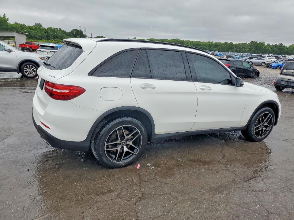2019 Mercedes-benz Glc VIN WDC0G4KB2KV117550 COPART salvage auction — VANDALISM, Salvage Title, sold $9,300 on 2026-08-13 (photo 3)