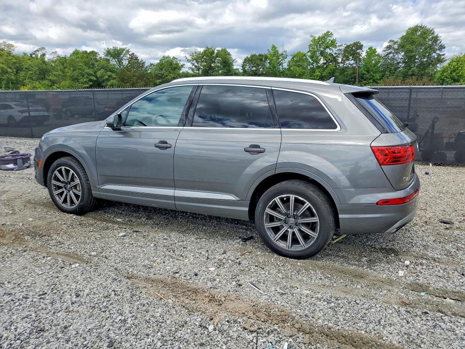 2017 Audi VIN WA1LAAF78HD027143 COPART salvage auction — MINOR DENT/SCRATCHES, Sc - Certificate Of Title, sold $3,850 on 2026-07-27 (photo 2)