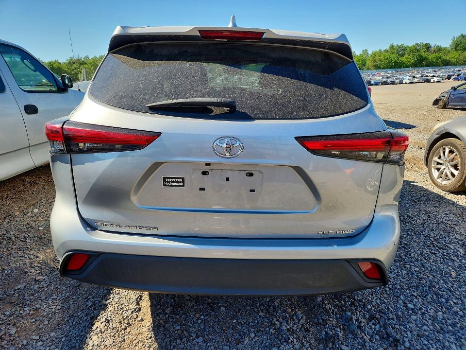 2020 Toyota Highlander VIN 5TDHZRBH4LS033228 COPART salvage auction — SIDE, NJ - CERT OF TITLE-SALVAGE, sold $10,600 on 2026-07-31 (photo 6)