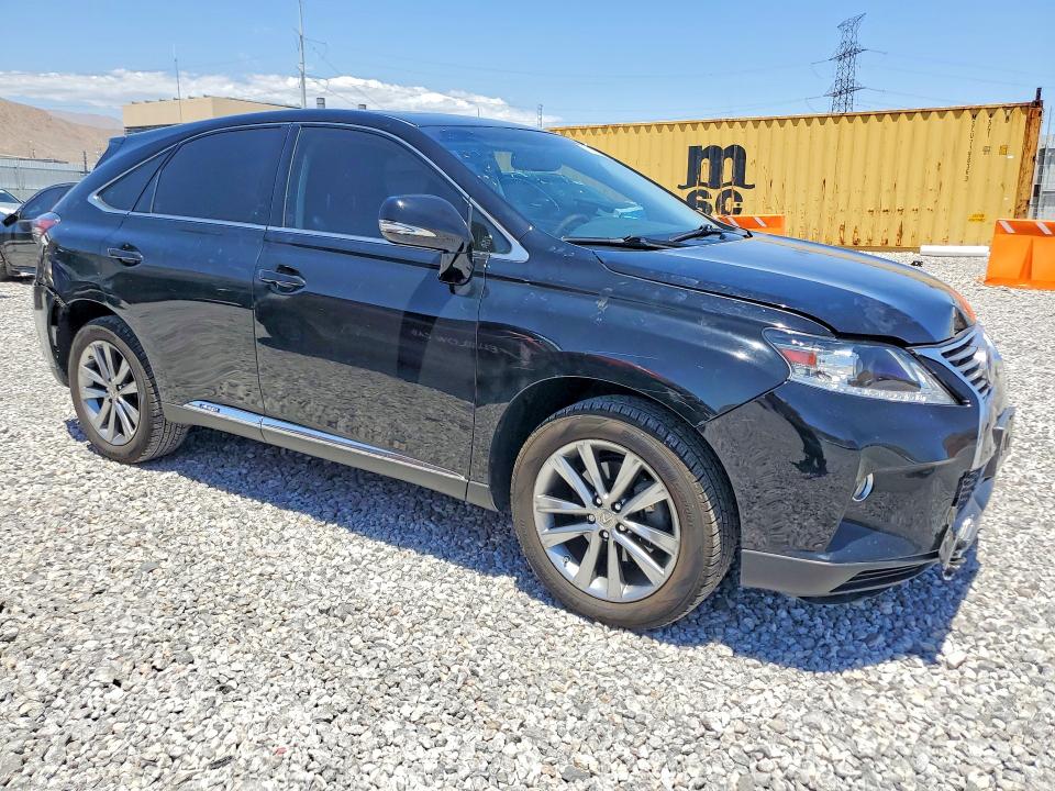 2014 Lexus Rx 450h VIN JTJZB1BA8E2010054 COPART salvage auction — REAR END, Nv - Salvage Title, sold $150 on 2026-07-29 (photo 4)