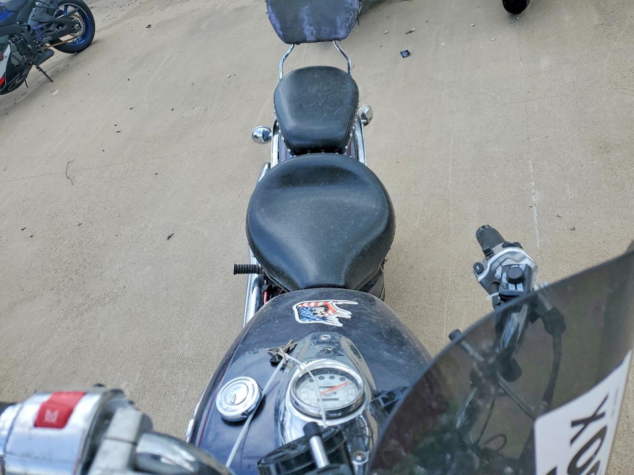 2005 Yamaha XVS65 VIN JYAVM01E05A078229 COPART salvage auction — Rear End, TX - SALVAGE VEHICLE TITLE, sold $600 on 2026-07-09 (photo 5)