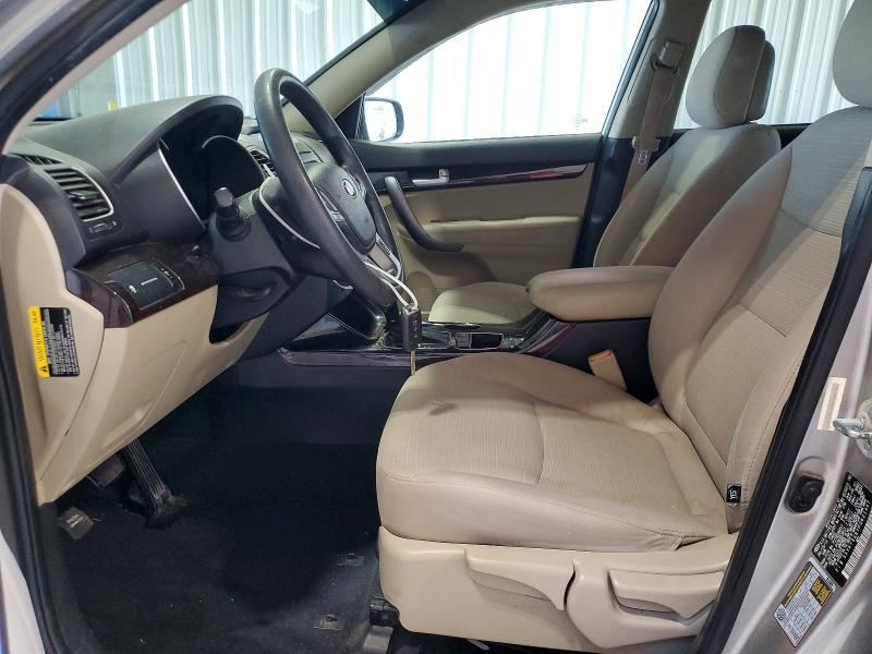 2015 Kia Sorento VIN 5XYKT3A61FG621447 COPART salvage auction — WATER/FLOOD, Tx - Salvage Title-Flood Damage, sold $1,050 on 2026-07-07 (photo 7)