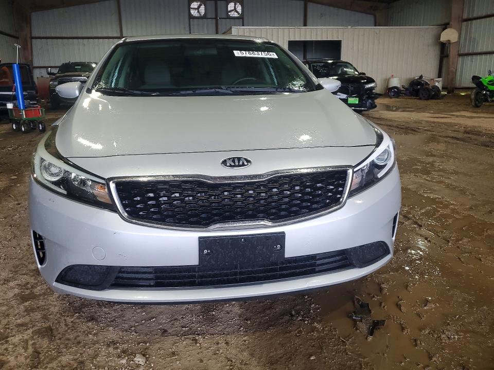 2018 Kia Forte VIN 3KPFK4A70JE209884 COPART salvage auction — MINOR DENT/SCRATCHES, Oh - Cert Of Title-Salvage (P), sold $5,700 on 2026-07-09 (photo 5)