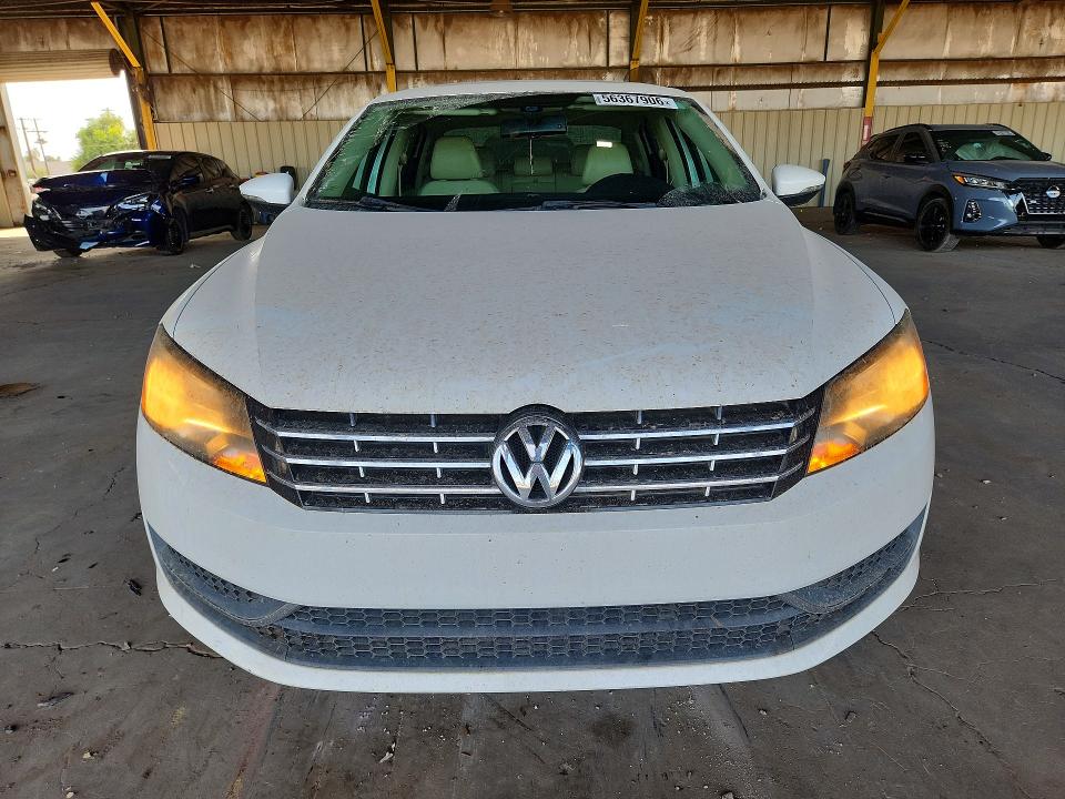 2012 Volkswagen Passat VIN 1VWBN7A32CC042827 COPART salvage auction — NORMAL WEAR, AZ - CERTIFICATE OF TITLE, sold $825 on 2026-07-29 (photo 5)