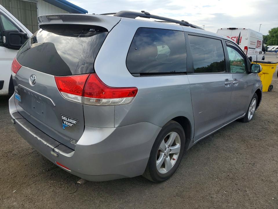 2013 Toyota Sienna VIN 5TDJK3DC7DS055259 COPART salvage auction — FRONT END, MA - CERTIFICATE OF TITLE, sold $3,700 on 2026-07-27 (photo 3)