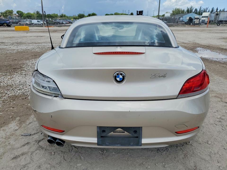 2009 BMW Z4 VIN WBALM535X9E161149 COPART salvage auction — FRONT END, FL - DEALER ONLY CLEAN TITLE (P), sold $4,000 on 2026-07-13 (photo 6)