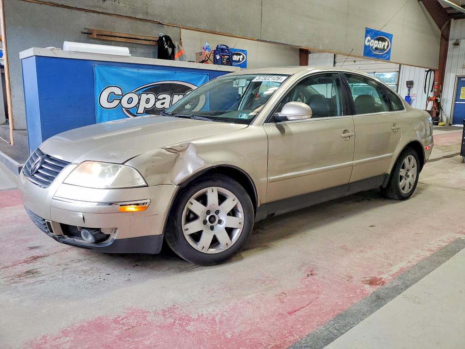 2005 Volkswagen Passat VIN WVWAD63BX5E053050 COPART salvage auction — SIDE, PA - CERT OF SALV-R=RECONSTRUCTED, sold $300 on 2026-08-10 (photo 1)