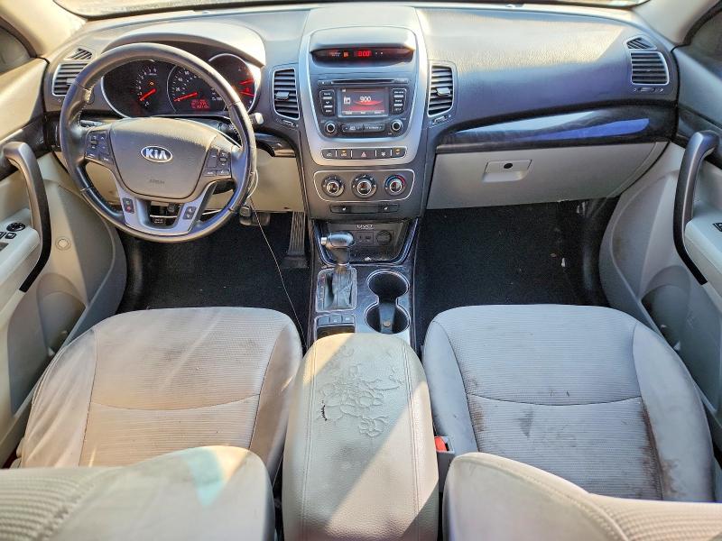 2015 Kia VIN 5XYKTDA68FG628384 COPART salvage auction — REAR END, Co - Public - Salvage Title, sold $925 on 2026-07-27 (photo 8)