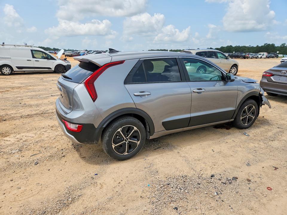 2026 Kia Niro VIN KNDCP3LE2T5370116 COPART salvage auction — FRONT END, FL - CERTIFICATE OF TITLE, sold $11,100 on 2026-07-22 (photo 3)