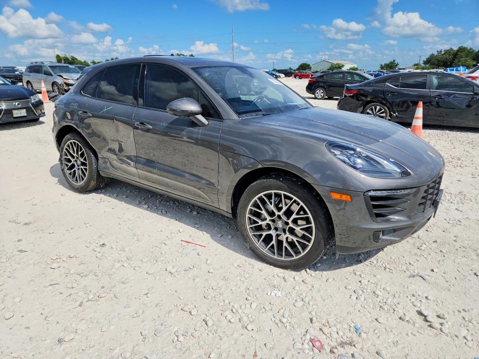2018 Porsche VIN WP1AB2A51JLB31506 COPART salvage auction — SIDE, Tx - Salvage Vehicle Title, sold $3,800 on 2026-08-27 (photo 4)
