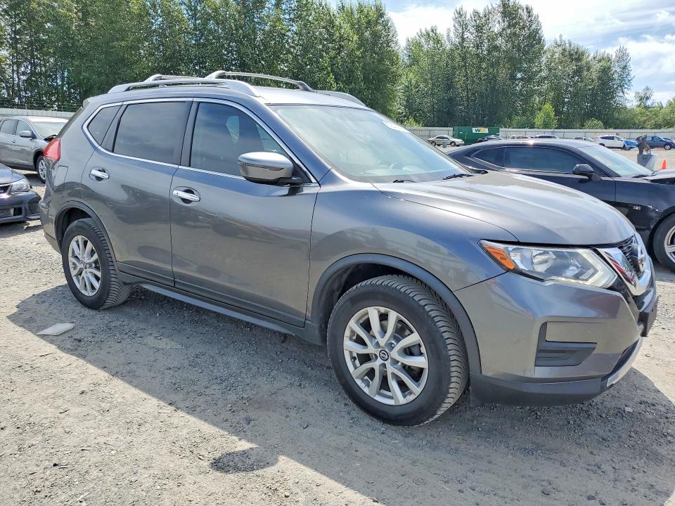 2017 Nissan VIN JN8AT2MV2HW024066 COPART salvage auction — MINOR DENT/SCRATCHES, WA - VEHICLE CERT OF OWNERSHIP-TITL, sold $2,500 on 2026-07-28 (photo 4)