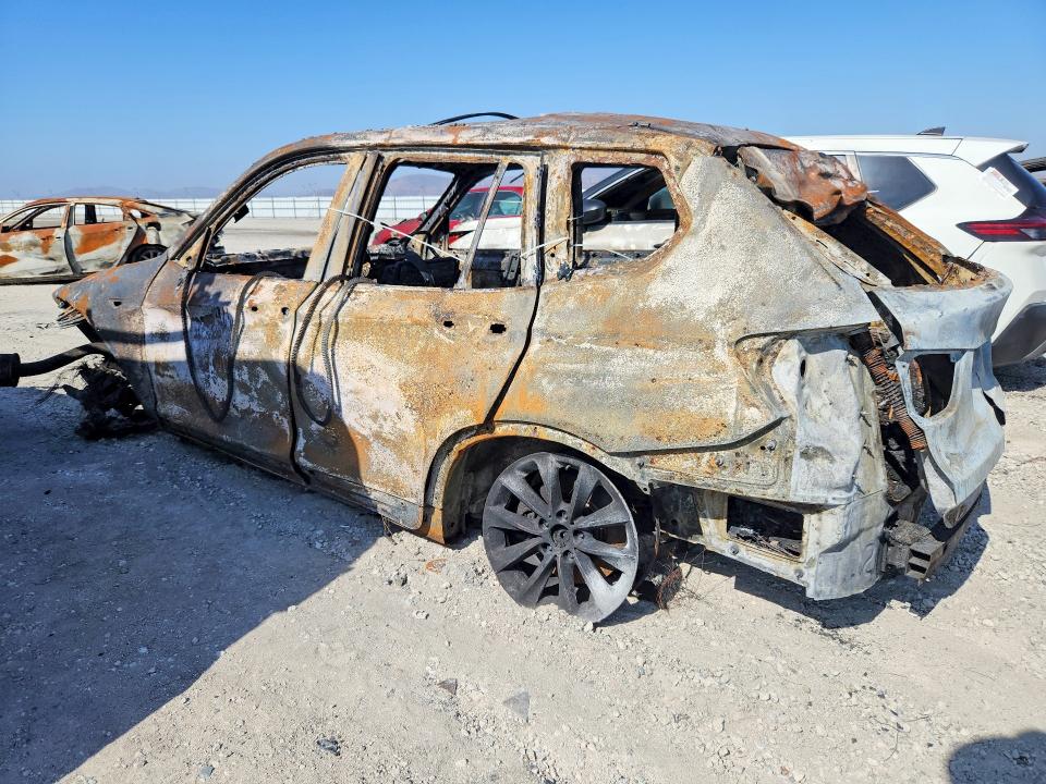2017 BMW X3 VIN 5UXWZ7C51H0T43538 COPART salvage auction — BURN, Ca - Non-Repairable Vehicle Cert, sold $300 on 2026-07-17 (photo 2)