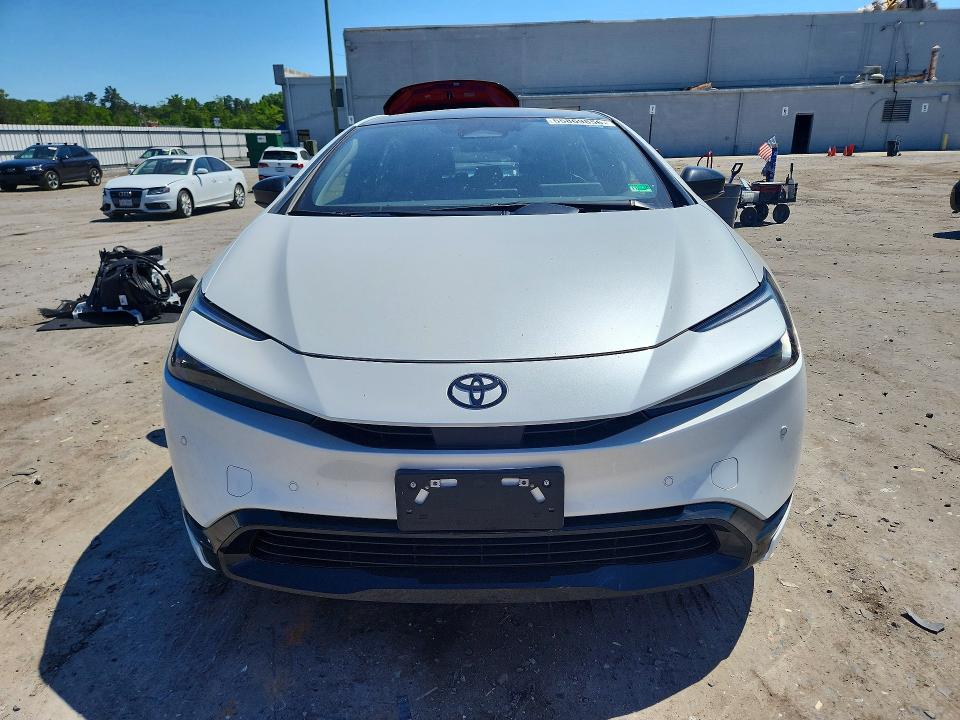 2026 Toyota Prius VIN JTDACACU9T3064377 COPART salvage auction — REAR END, VA - CERT OF TITLE - SALVAGE, sold $13,500 on 2026-07-08 (photo 5)