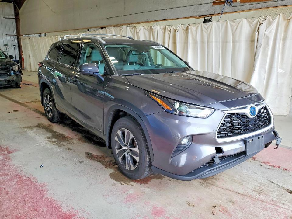 2022 Toyota VIN 5TDGBRCH5NS558736 COPART salvage auction — FRONT END, Ny - Mv-907A Salvage Certificate, sold $550 on 2026-07-27 (photo 4)
