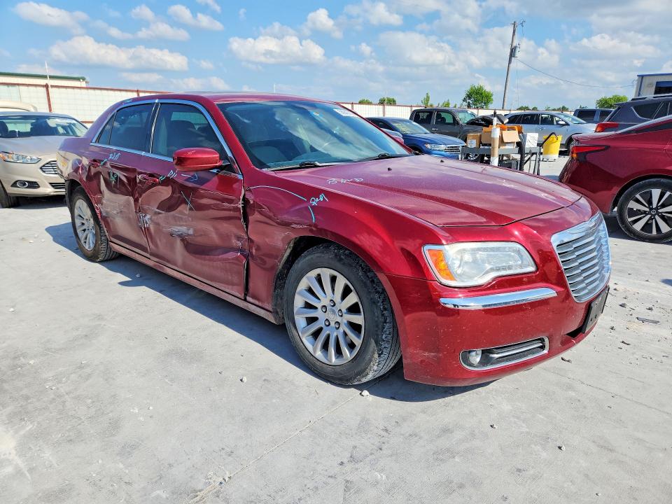 2013 Chrysler VIN 2C3CCAAG6DH723136 COPART salvage auction — SIDE, Tx - Salvage Vehicle Title, sold $975 on 2026-07-02 (photo 4)