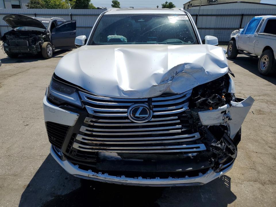 2026 Lexus Lx VIN JTJGB7CX5T4090167 COPART salvage auction — FRONT END, Ca - Salvage Certificate, sold $74,000 on 2026-08-14 (photo 5)