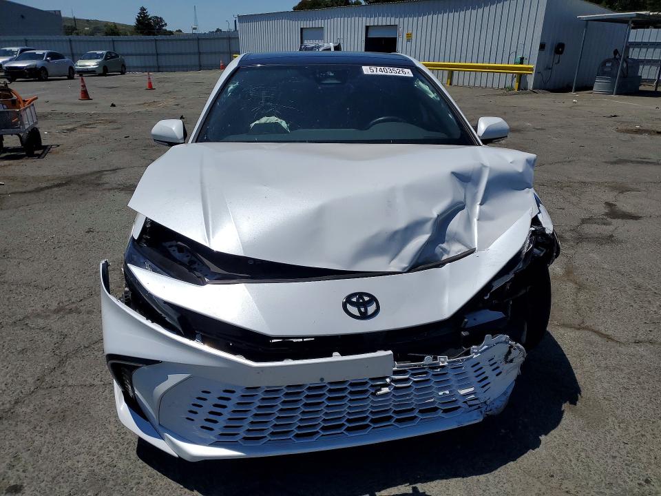 2025 Toyota Camry VIN 4T1DAACK1SU583932 COPART salvage auction — FRONT END, Ca - Salvage Certificate, sold $13,500 on 2026-07-31 (photo 5)