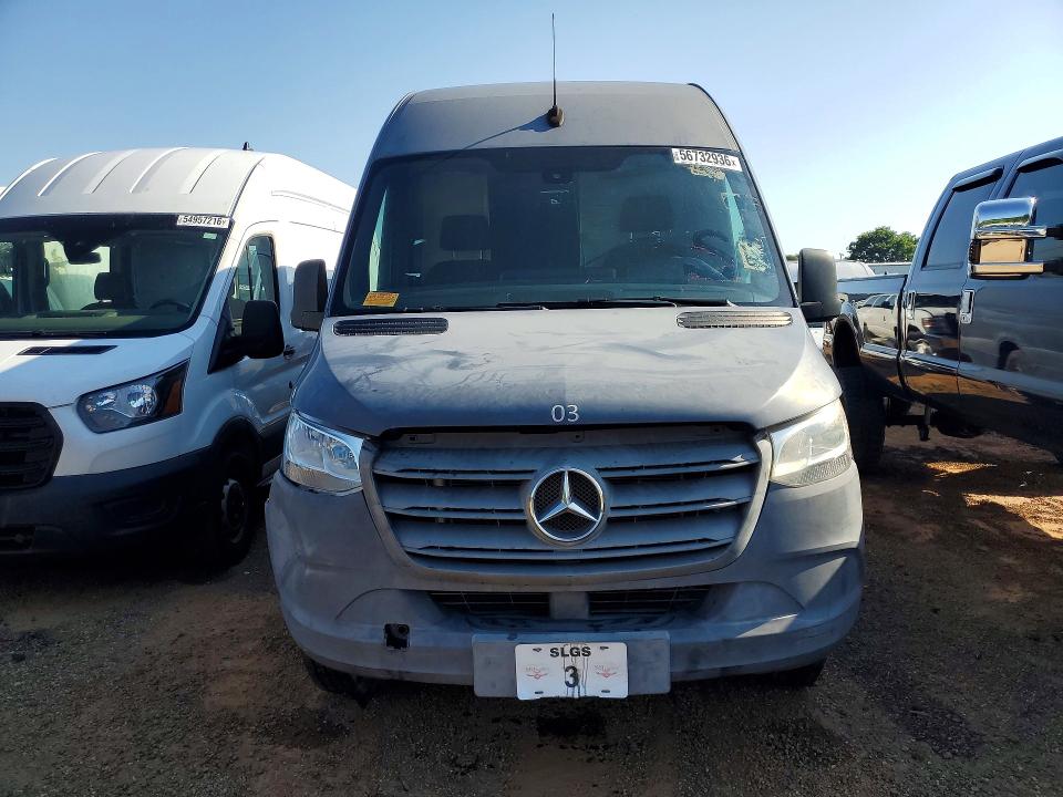 2019 Mercedes-benz Sprinter VIN WD4PF1CD9KP129209 COPART salvage auction — REAR END, Fl - Dealer Only Clean Title, sold $8,800 on 2026-07-29 (photo 5)