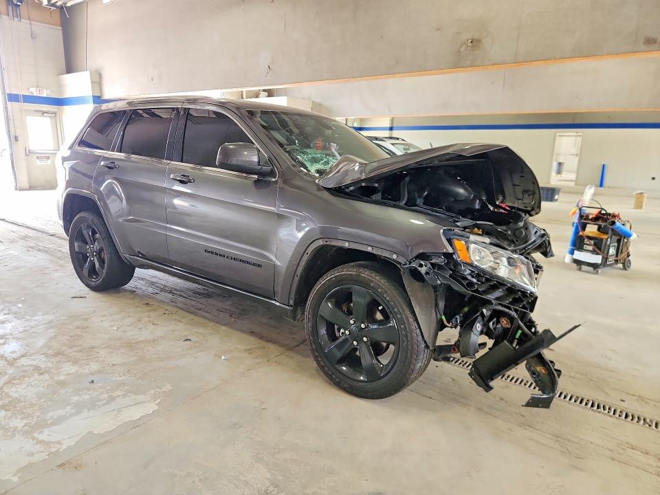2015 Jeep VIN 1C4RJFAG7FC711656 COPART salvage auction — FRONT END, VA - CERT OF TITLE - SALVAGE, sold $550 on 2026-07-02 (photo 4)