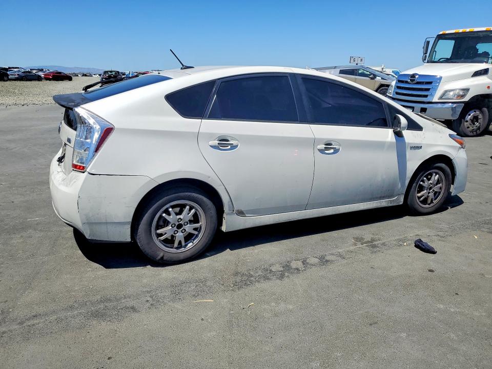 2011 Toyota Prius VIN JTDKN3DUXB5361573 COPART salvage auction — FRONT END, CA - SALVAGE CERTIFICATE, sold $1,000 on 2026-07-27 (photo 3)