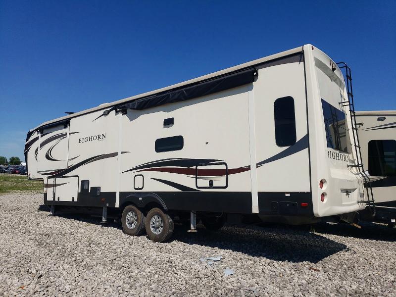 2018 Heartland rv Recreational vehicle (rv) VIN 5SFBG3924JE365342 COPART salvage auction — ALL OVER, ON - PERMIT NO BRAND - UNFIT, sold $500 on 2026-07-21 (photo 3)