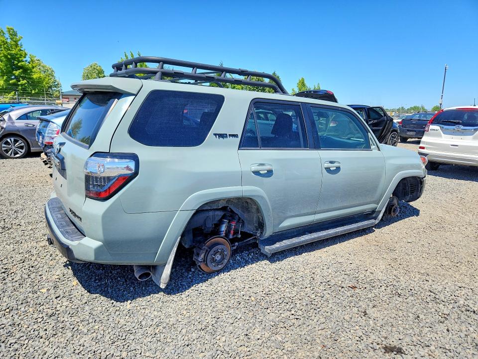 2021 Toyota VIN JTELU5JR7M5937881 COPART salvage auction — VANDALISM, Or - Salvage Title Certificate, sold $23,700 on 2026-07-07 (photo 3)
