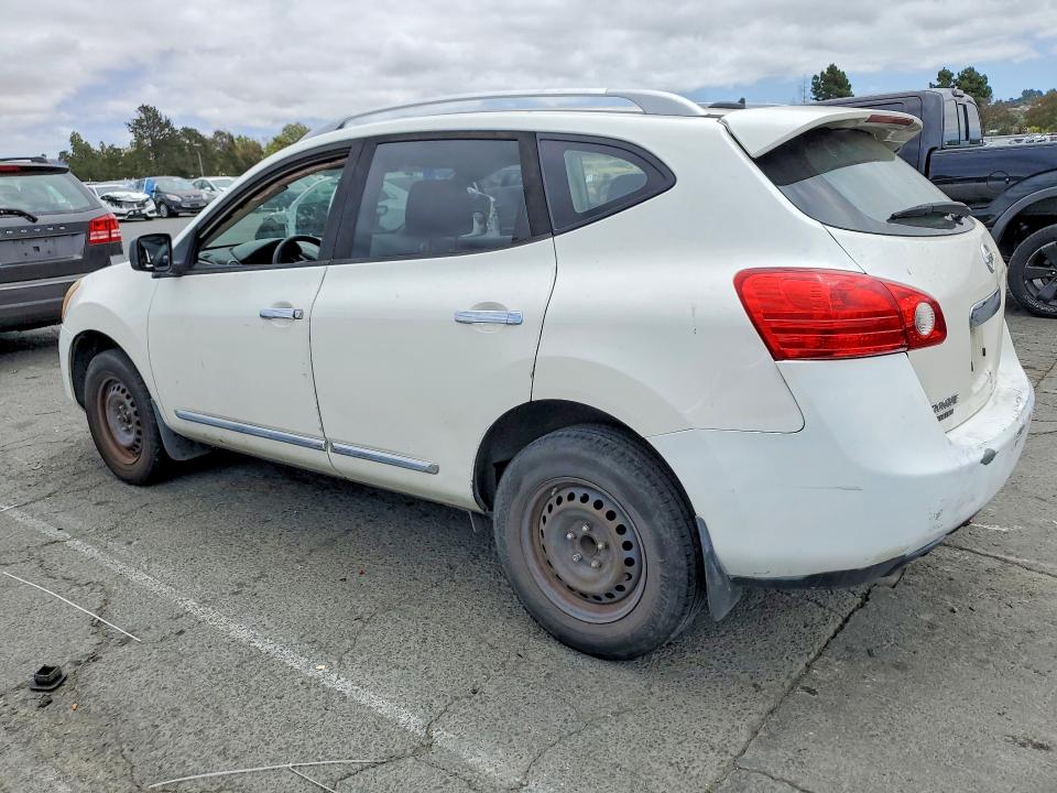 2015 Nissan Rogue VIN JN8AS5MT2FW161590 COPART salvage auction — SIDE, Ca - Dlr/Dis/Exp Only Salvage Title, sold $350 on 2026-07-10 (photo 2)