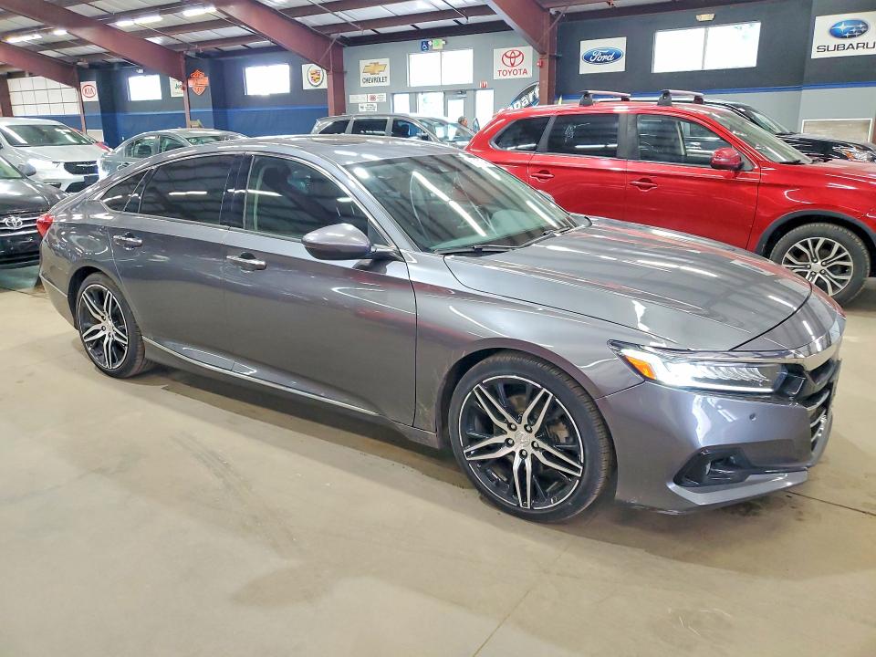 2022 Honda Accord VIN 1HGCV2F91NA013956 COPART salvage auction — MINOR DENT/SCRATCHES, Tx - Certificate Of Title (P), sold $12,500 on 2026-07-27 (photo 4)