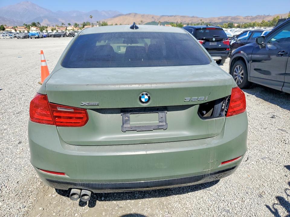 2013 BMW 3er VIN WBA3B5C53DF594658 COPART salvage auction — FRONT END, Ca - Dis/Dlr/Exp Only Lien Papers, sold $375 on 2026-07-08 (photo 6)
