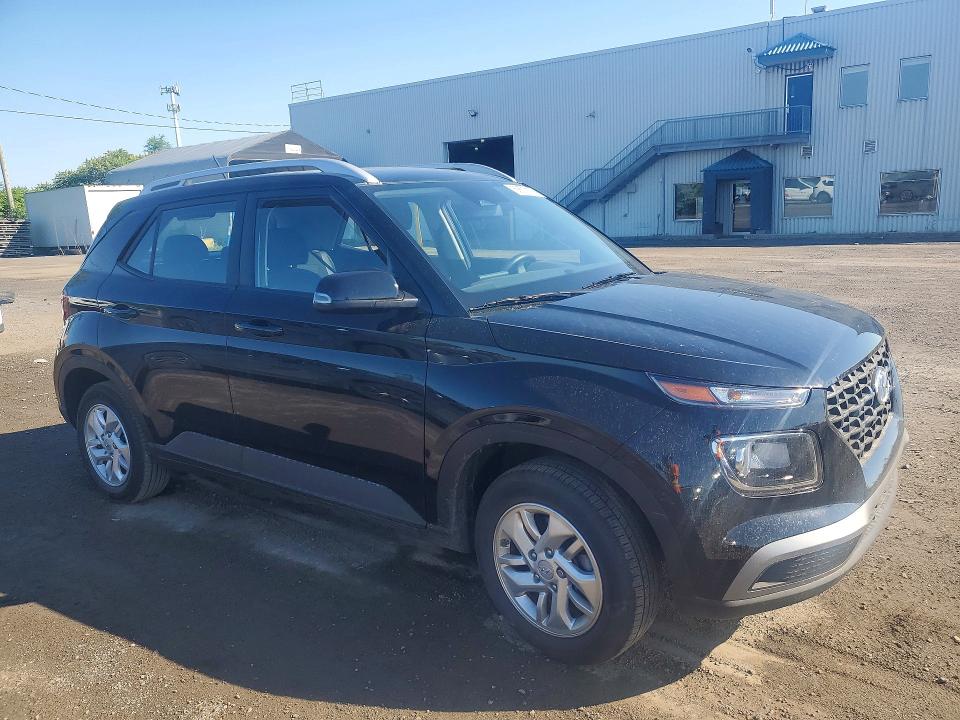 2025 Hyundai Venue VIN KMHRC8A37SU354255 COPART salvage auction — WATER/FLOOD, QC - IRRECUPERABLE, sold $6,600 on 2026-08-18 (photo 4)