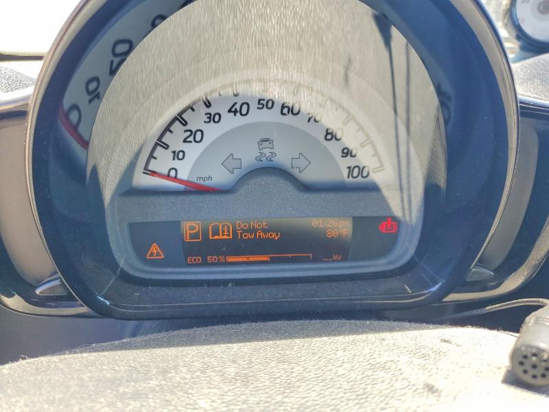 2016 Smart VIN WMEEJ9AAXGK843380 COPART salvage auction — MINOR DENT/SCRATCHES, Ca - Dis/Dlr/Exp Only Clean Title, sold $550 on 2026-07-31 (photo 9)