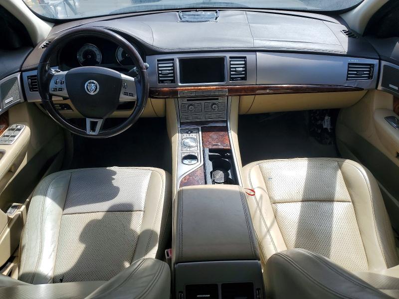 2010 Jaguar Xf VIN SAJWA0GB1ALR64445 COPART salvage auction — MECHANICAL, Ca - Dis/Dlr/Exp Only Lien Papers, sold $400 on 2026-07-30 (photo 8)