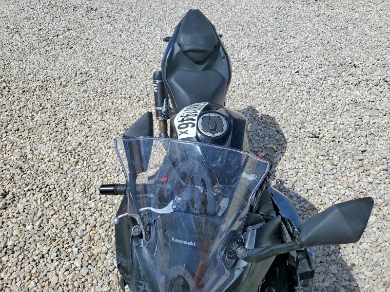 2025 Kawasaki Ninja VIN ML5EXGJ17SDA70752 COPART salvage auction — FRONT END, Wy - Cert Of Title-Salvage, sold $750 on 2026-09-16 (photo 5)