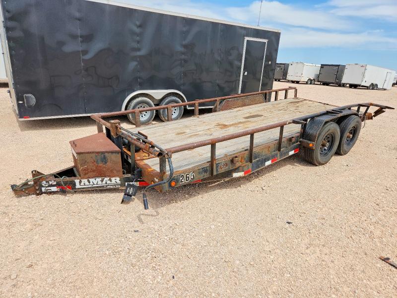 2016 Lamar Utility trailer VIN 5RVU6202XGP035617 COPART salvage auction — VANDALISM, TX - SALVAGE VEHICLE TITLE, sold $300 on 2026-08-27 (photo 2)