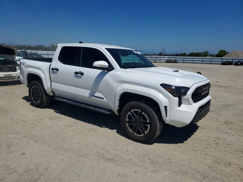 2024 Toyota Tacoma VIN 3TMLB5JN1RM015096 COPART salvage auction — REAR END, Ca - Salvage Certificate, sold $26,000 on 2026-07-31 (photo 4)