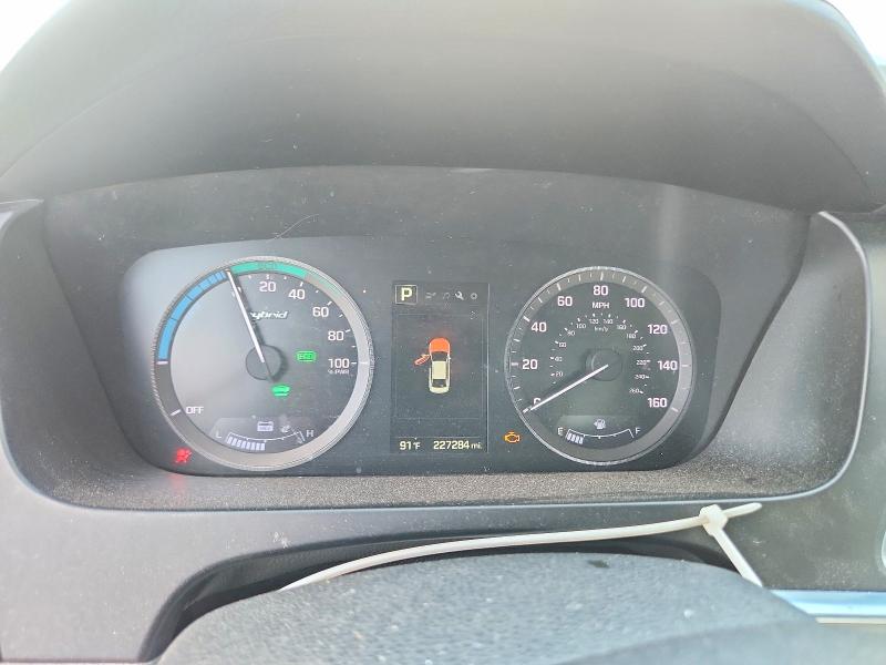 2016 Hyundai Sonata VIN KMHE34L1XGA017719 COPART salvage auction — FRONT END, Va - Certificate Of Title, sold $250 on 2026-07-07 (photo 9)
