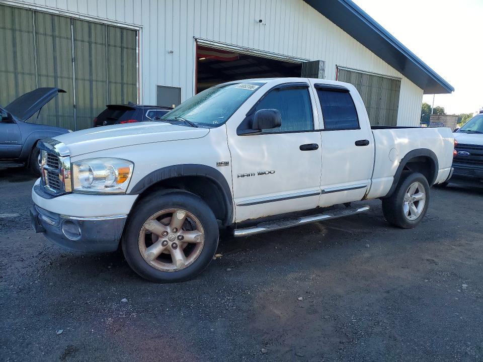 2007 Dodge Ram 1500 VIN 1D7HU18247S227215 COPART salvage auction — MINOR DENT/SCRATCHES, MA - CERTIFICATE OF TITLE, sold $1,300 on 2026-07-30 (photo 1)