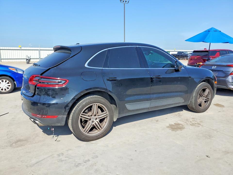 2018 Porsche Macan VIN WP1AB2A50JLB35627 COPART salvage auction — REAR END, Tx - Salvage Vehicle Title, sold $9,500 on 2026-07-09 (photo 3)