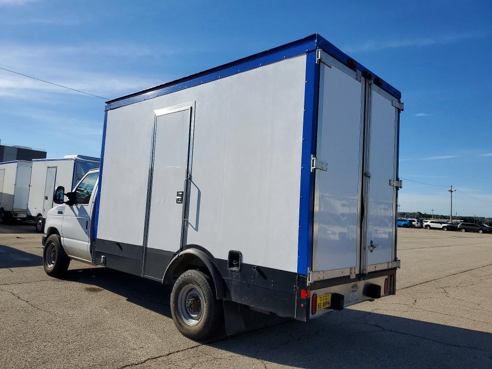 2023 Ford E-350 VIN 1FDWE3FK9PDD32054 COPART salvage auction — MINOR DENT/SCRATCHES, Oh - Certificate Of Title, sold $15,000 on 2026-07-21 (photo 2)