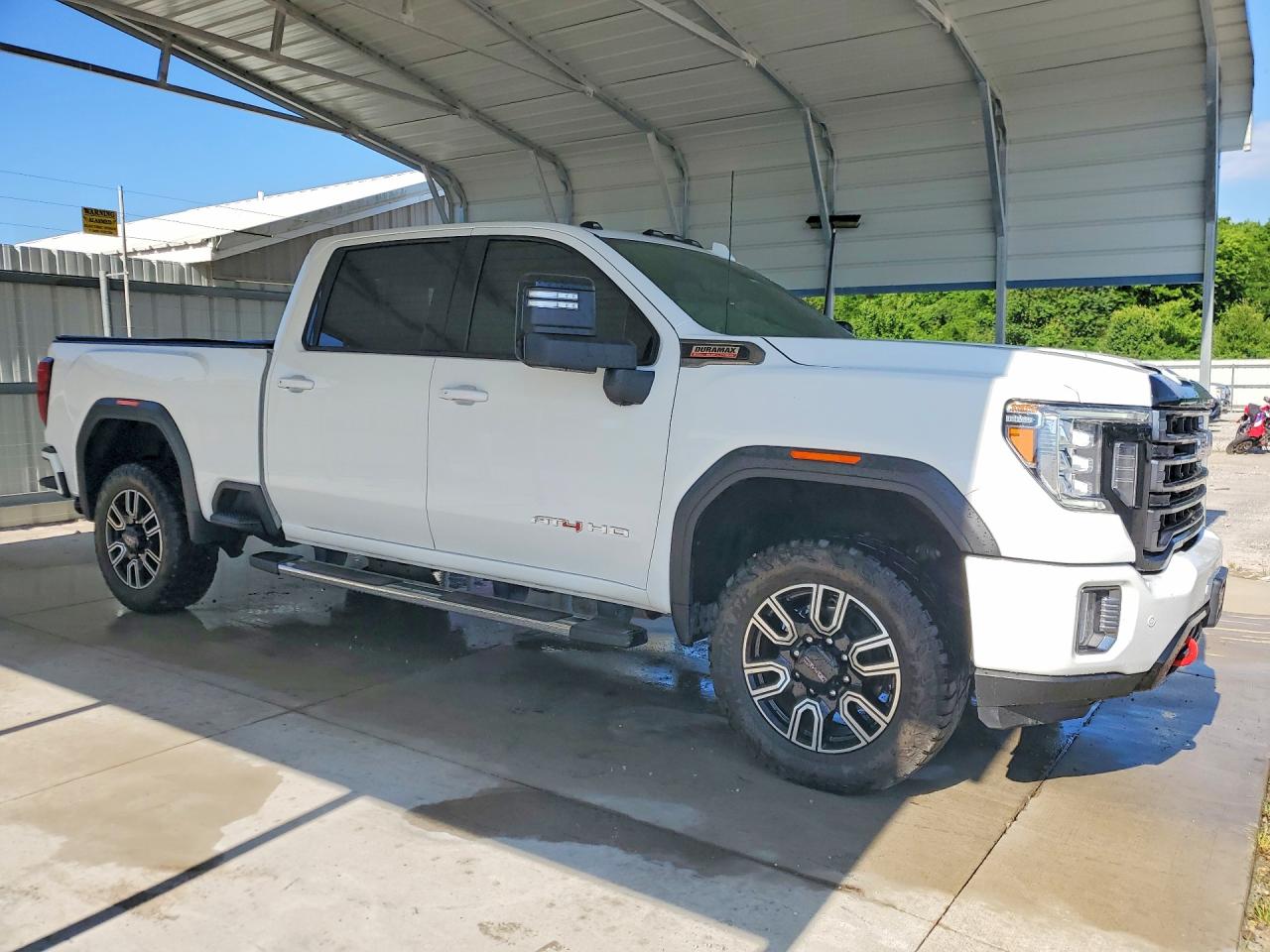 2022 GMC Sierra VIN 1GT49PEY9NF357745 COPART salvage auction — Minor Dent/Scratches, IN - CERTIFICATE OF TITLE, sold $32,500 on 2026-07-09 (photo 4)