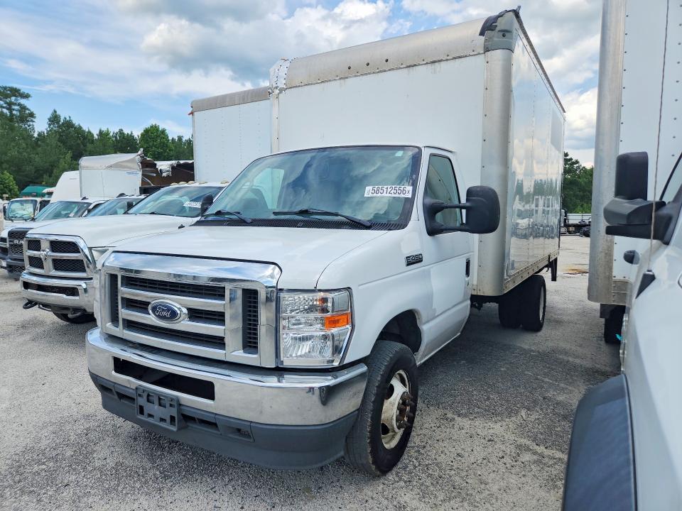 2021 Ford Econoline VIN 1FDXE4FN8MDC25061 COPART salvage auction — MINOR DENT/SCRATCHES, Sc - Certificate Of Title (P), sold $7,300 on 2026-07-29 (photo 1)