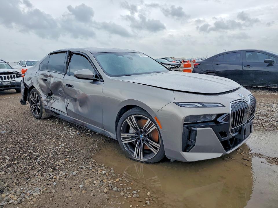 2024 BMW VIN WBA33EJ00RCR45958 COPART salvage auction — SIDE, TX - SALVAGE VEHICLE TITLE (P), sold $37,250 on 2026-07-16 (photo 4)