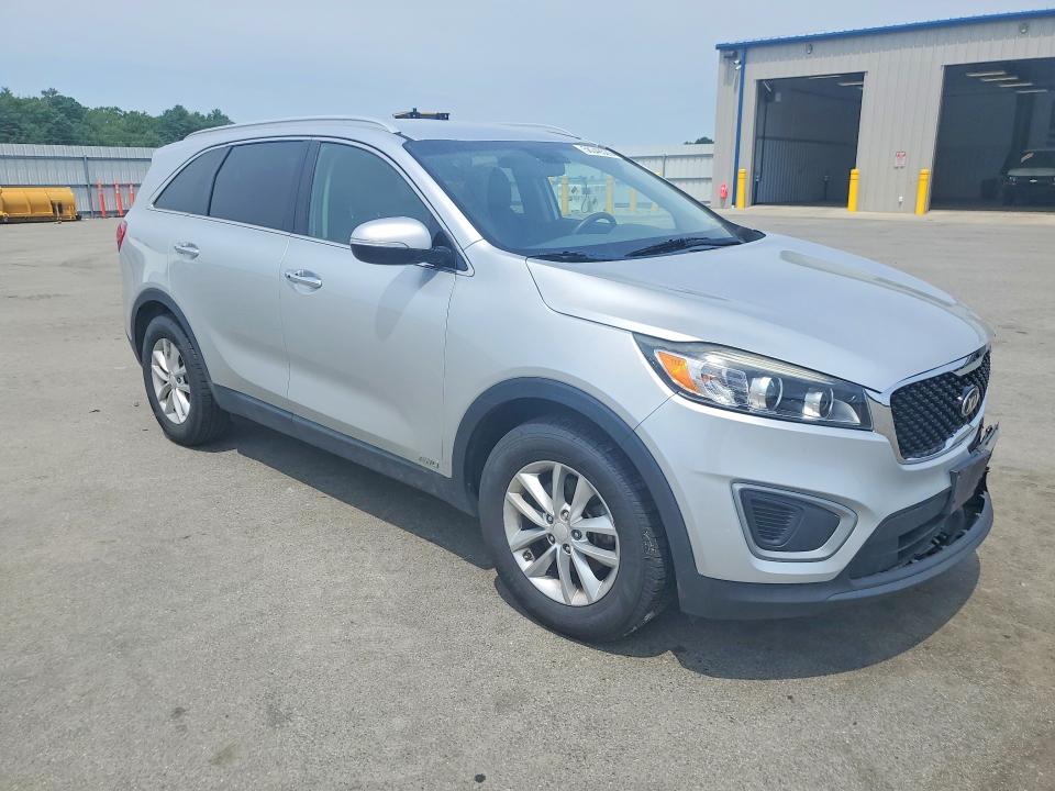 2017 Kia Sorento VIN 5XYPGDA39HG273485 COPART salvage auction — FRONT END, Me - Cert Of Title-Salvage Collisio, sold $100 on 2026-07-31 (photo 4)